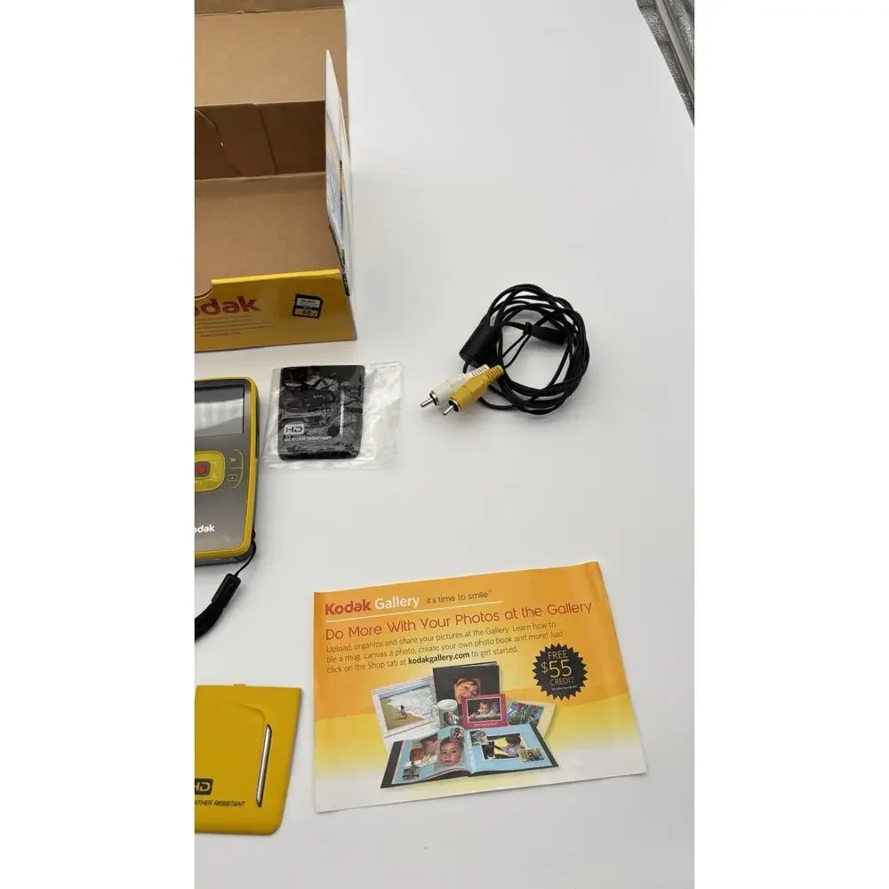 Kodak Zx1 HD Pocket Video Camera Yellow– Tested –Turns On W/ Accessories & Box